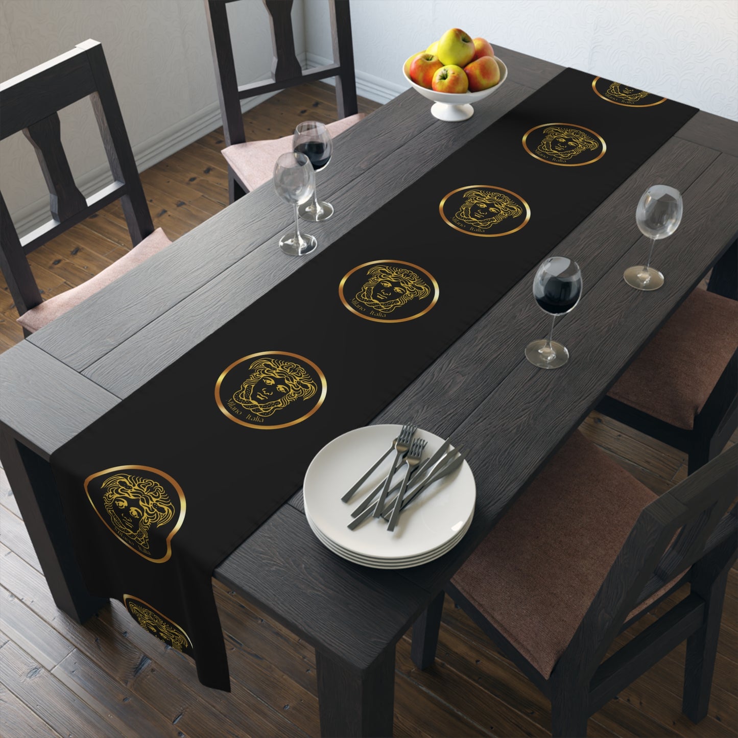 Medusa Luxurious Table Runner for Elegant Dining