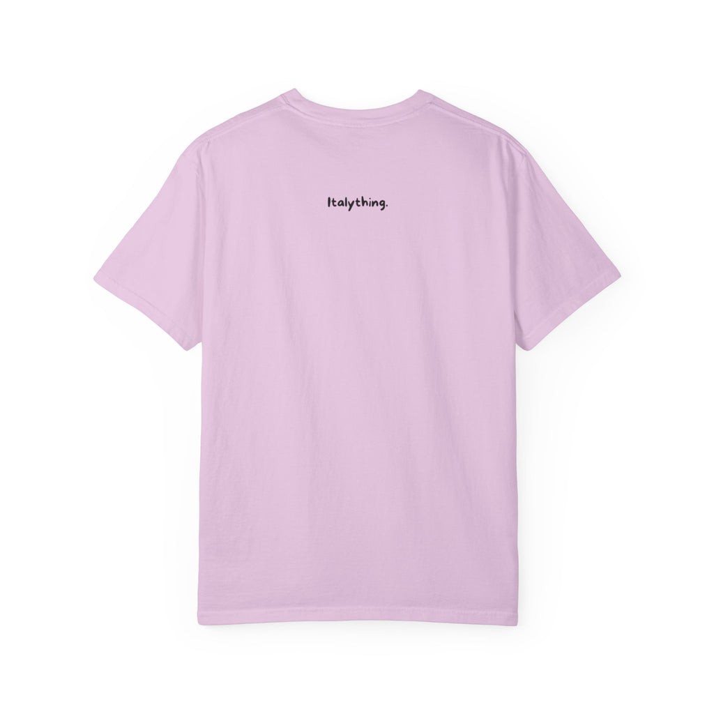 Che Figata! Graphic T-Shirt — Italian for "Awesome"