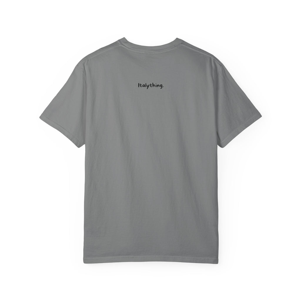 Che Figata! Graphic T-Shirt — Italian for "Awesome"