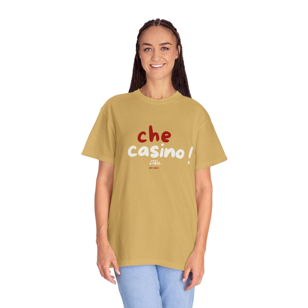 Che Casino Graphic T-Shirt — Italian for "What a mess!" Fun T-Shirt