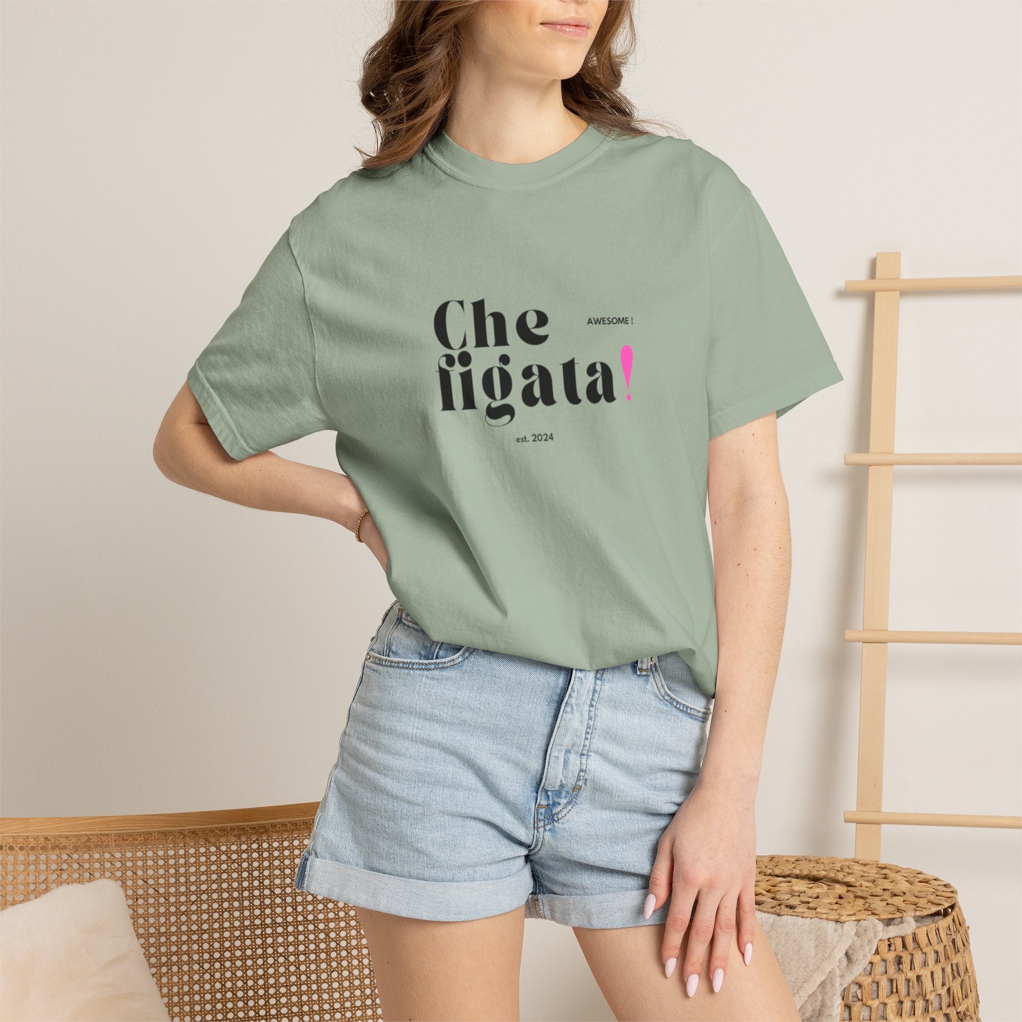Che Figata! Graphic T-Shirt — Italian for "Awesome"