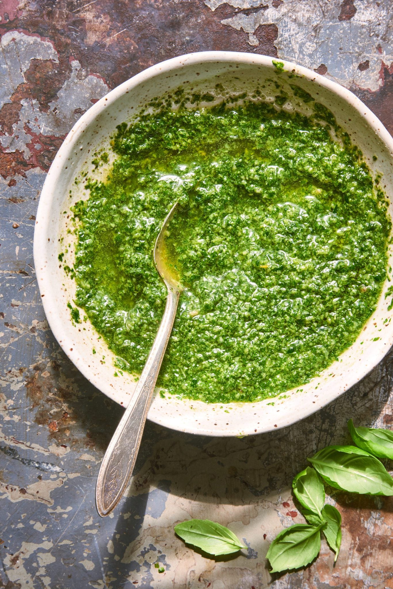 Genovese Pesto Apron