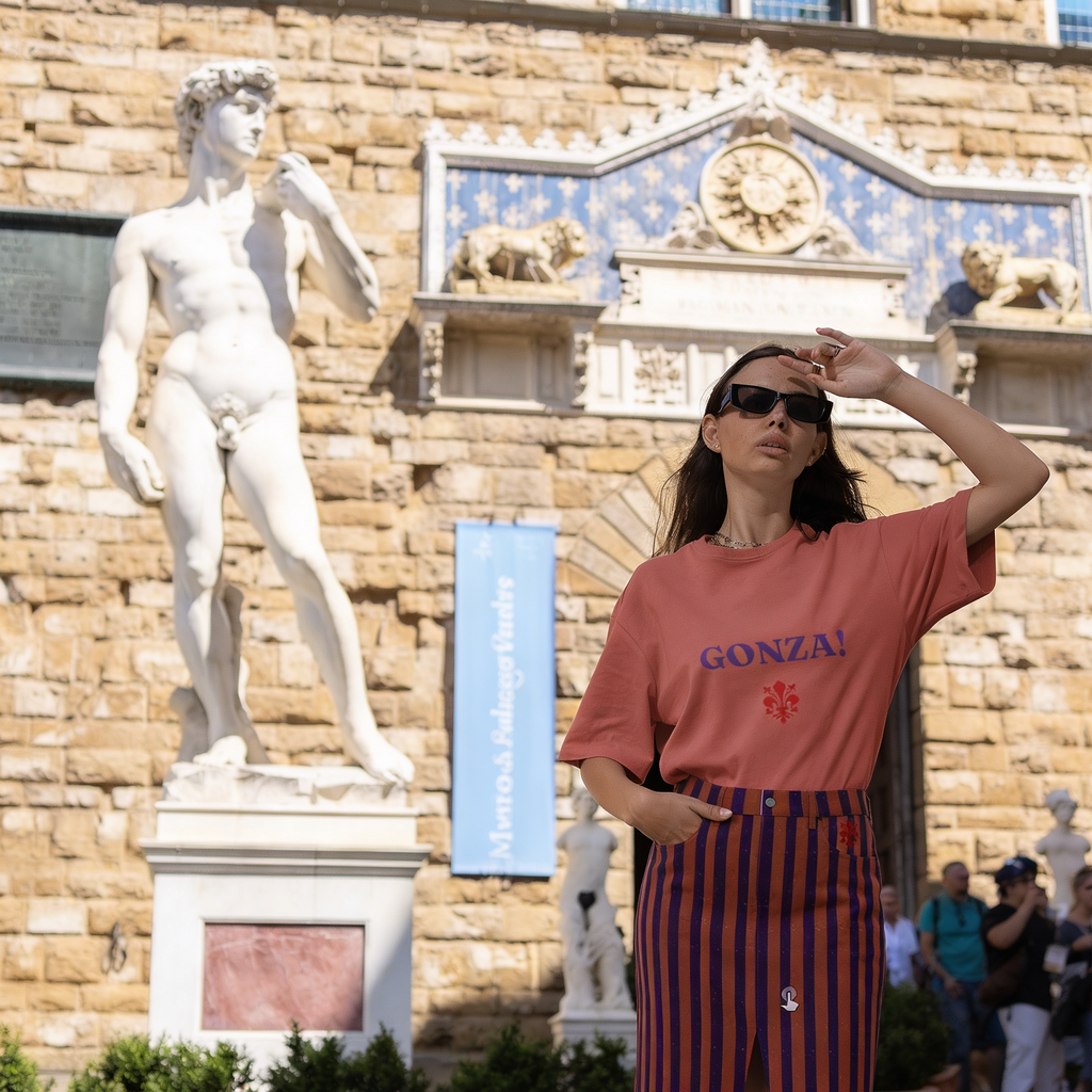 Terracotta color Oversized Cotton T-Shirt with Florentine expression