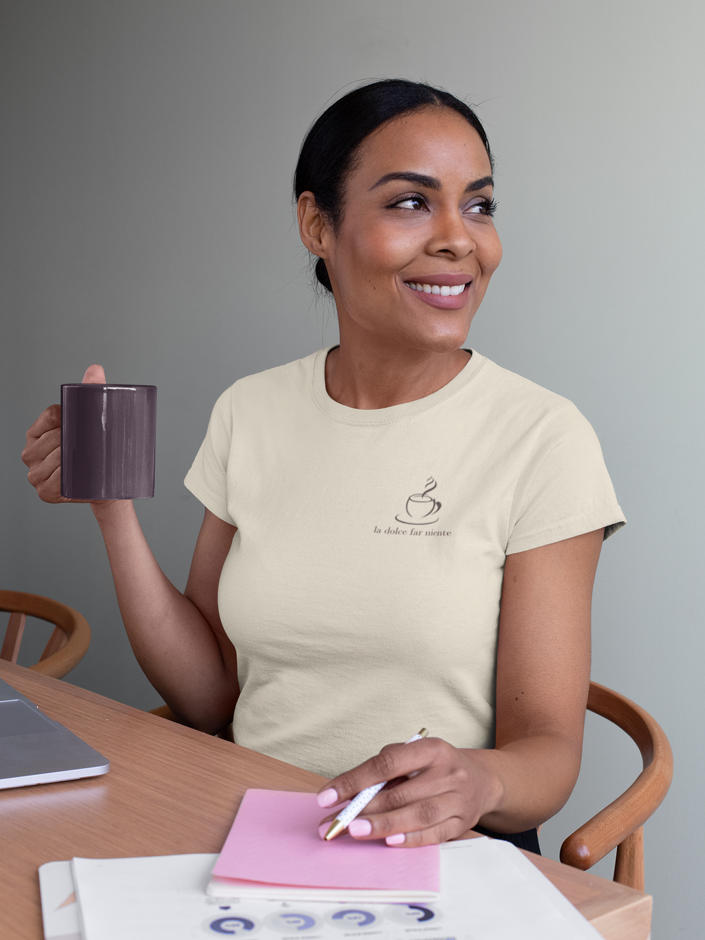 Italian Designer Ladies Scoop Neck T-Shirt with Dolce Far Niente Logo